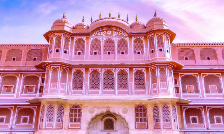 ✨ डेस्टिनेशन स्पॉटलाइट: जयपुर – गुलाबी नगरी