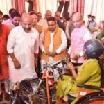 लव कुश रामलीला कमेटी के लालकिला मैदान में दिव्यांगजनों के लिए विशेष मेगा हेल्थ कैंप संपन्न