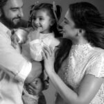 Deepika Padukone & Ranveer Singh’s Pregnancy Photoshoot Wins Love, Sends Internet Into Meltdown; Fans Call Them “Perfect Family”