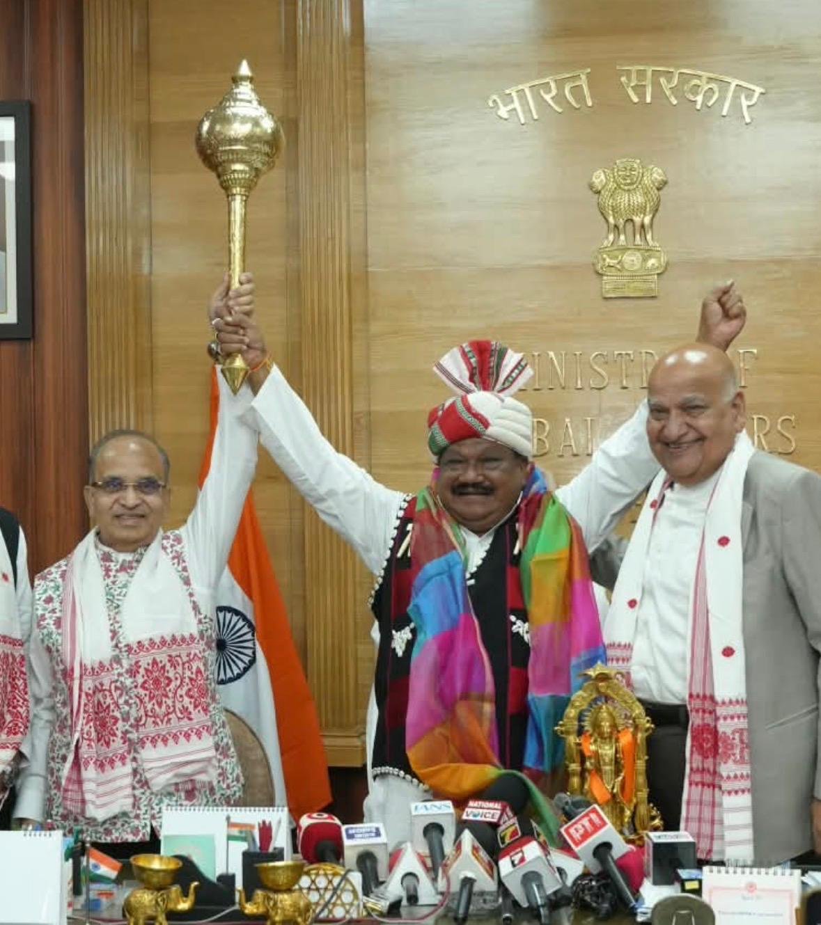 राम जन्म पर बंटी मिठाइयां, ढोल-नगाड़ों के साथ गूंजा उत्सव; हर्षोल्लास के बीच संपन्न हुई लीला